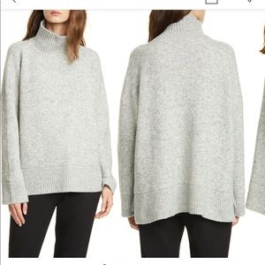 Club Monaco Oversize Turtleneck Sweater In Light Grey